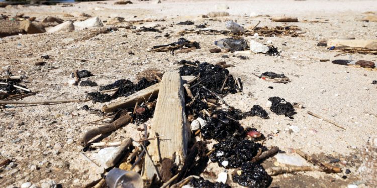 Israel must increase its maritime awareness in light of recent oil spill