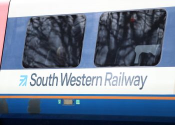 RMT members back agreement to end SWR train guards dispute