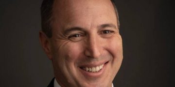 Crowley Promotes Warner To CFO